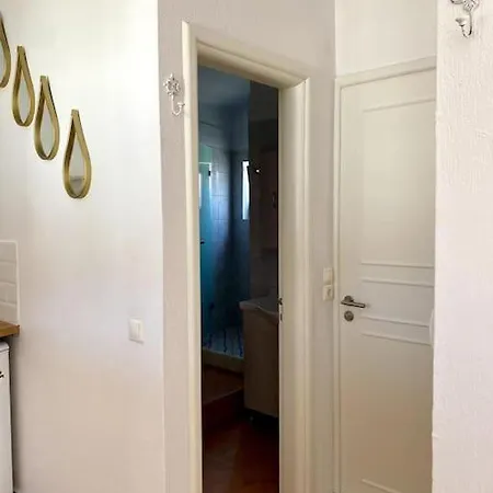 Aphrodite Center Apartment Skiathos Town