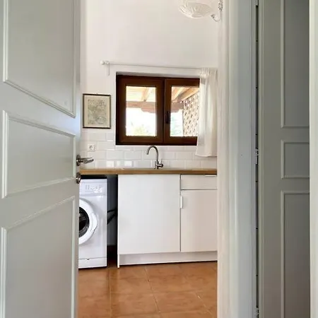 Aphrodite Center Apartment *